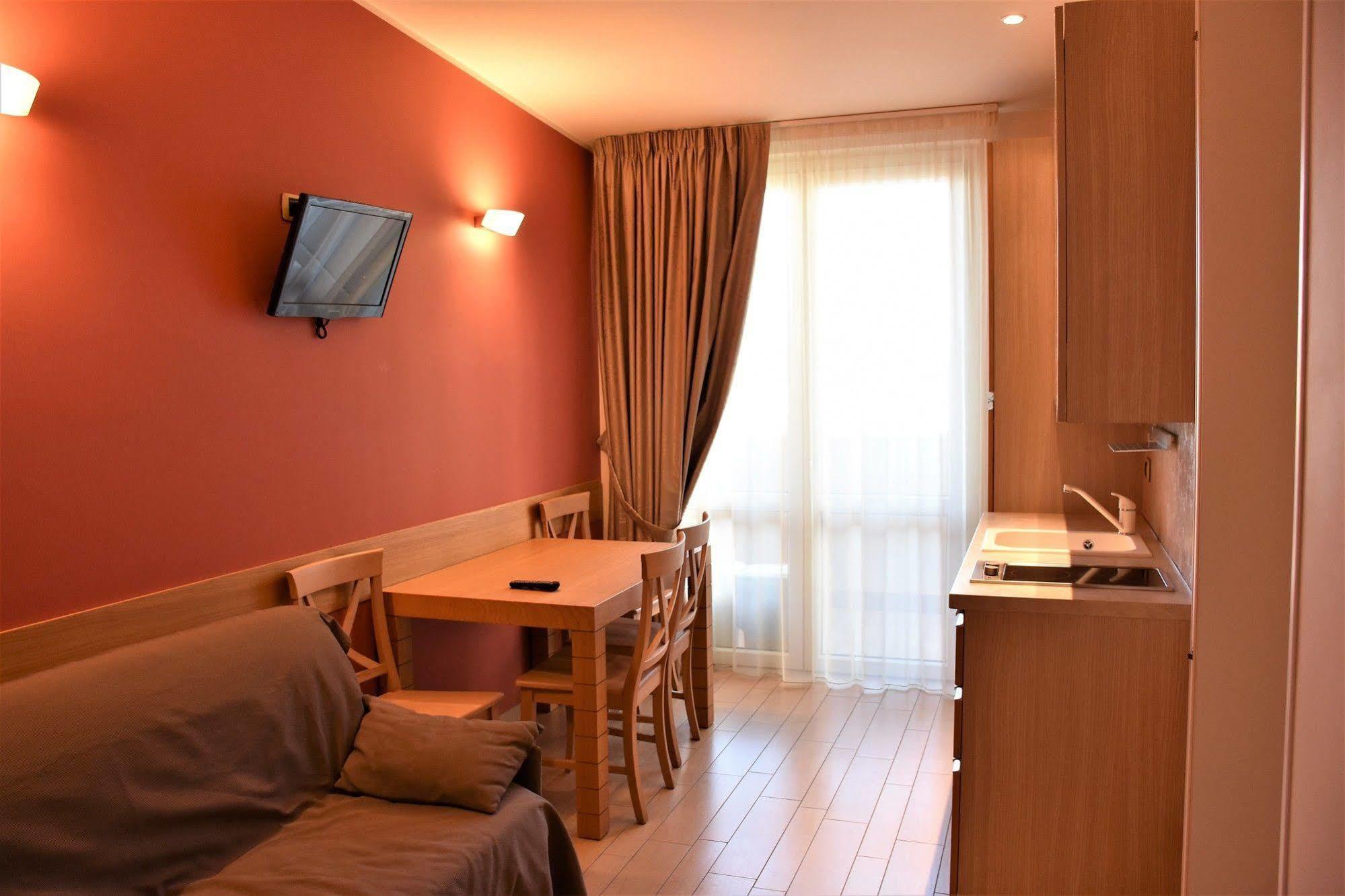 Relais Concorde Aparthotel Grottammare Exterior photo